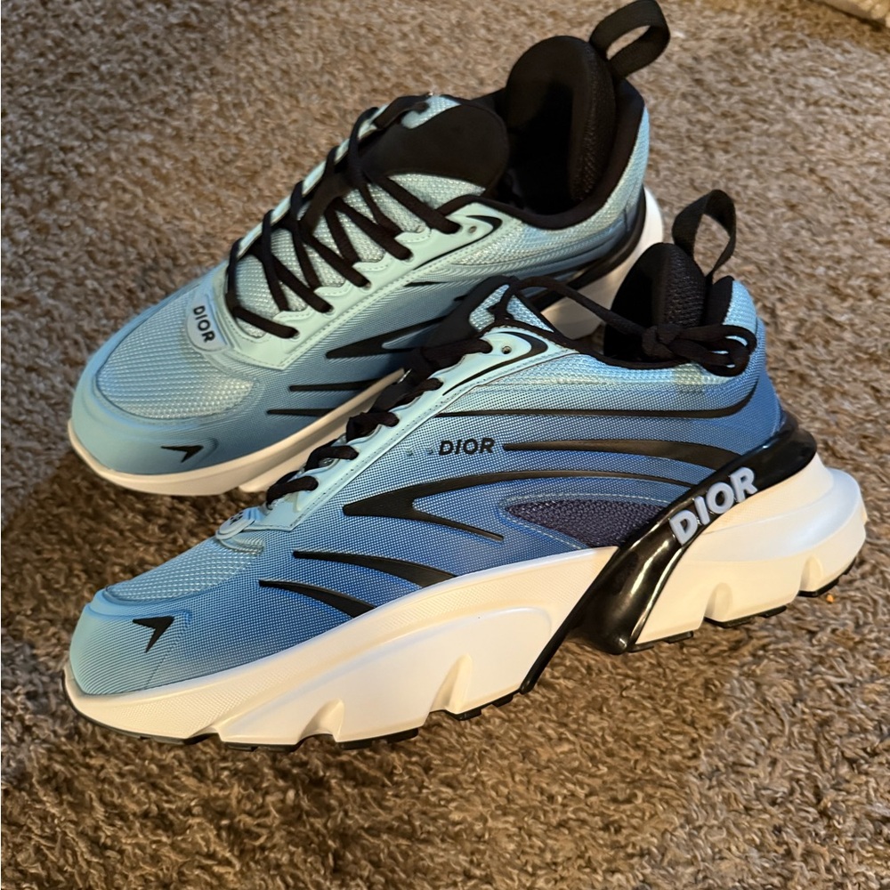 Dior x Lewis Hamilton B44 Blade 'Gradient Blue'
